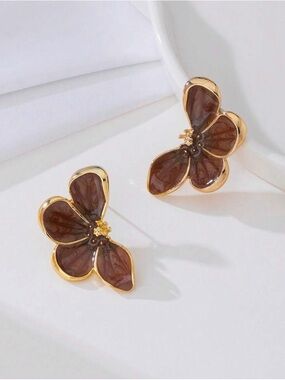 Elegant Gold and Brown Flower Stud Earrings - Women Jewelry